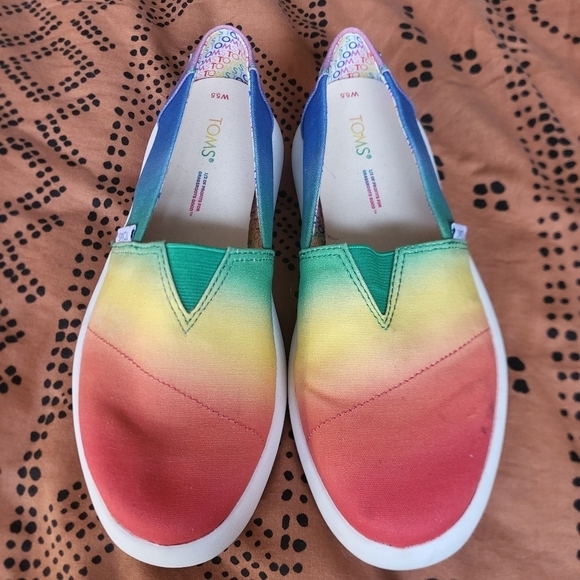 EUC TOMS Alpargata Mallow Rainbow Slip On Loafer Pride 5.5 - Picture 9 of 15